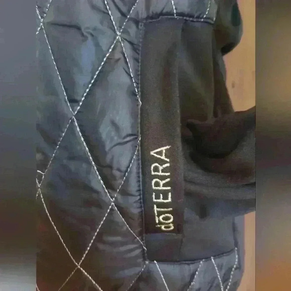 doTerra Active Jacket Women's Size Small Black with  Gold Stitching - Picture 5 of 9